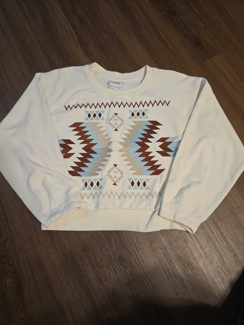 Ariat Cream Aztec-Pattern Cropped Sweatshirt with Rust & Light Blue  Small